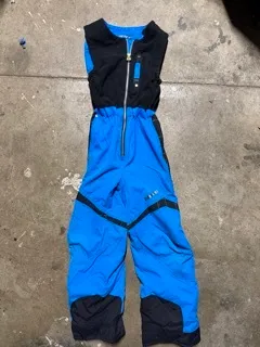 8T: Obermeyer Blue/Black bibs