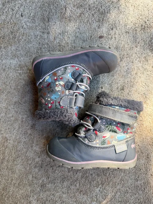 7T: , Grey with animals w/Thinsulate