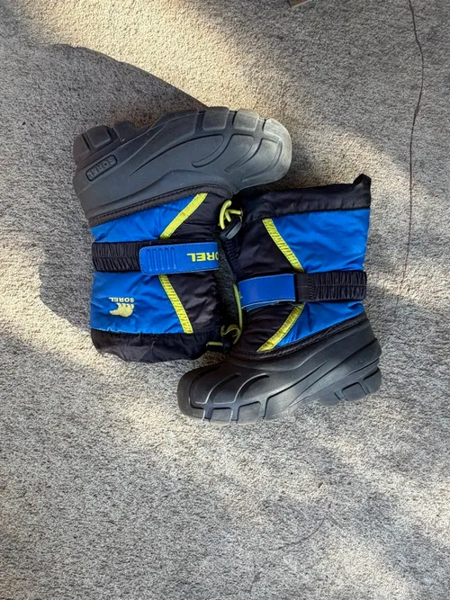 10T: Sorel, Blue w/Yellow Stripe