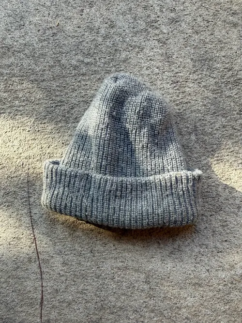 One Size: , grey beanie