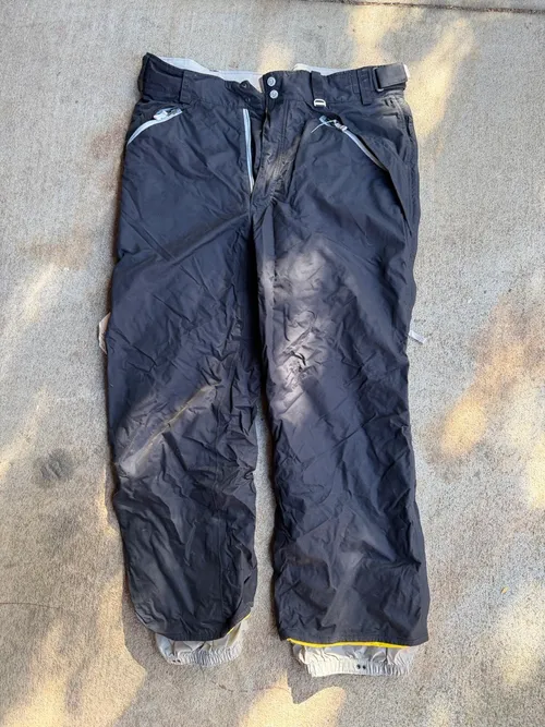 Adult XL: Burton, Black with grey zippers
