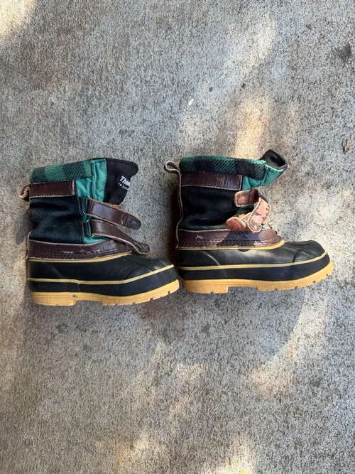 9T: , Duck boot with thinsulate in black, green, green plaid