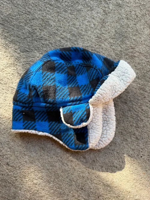 L: , Blue stripe / white sherpa over ear cap (Size 4-7)