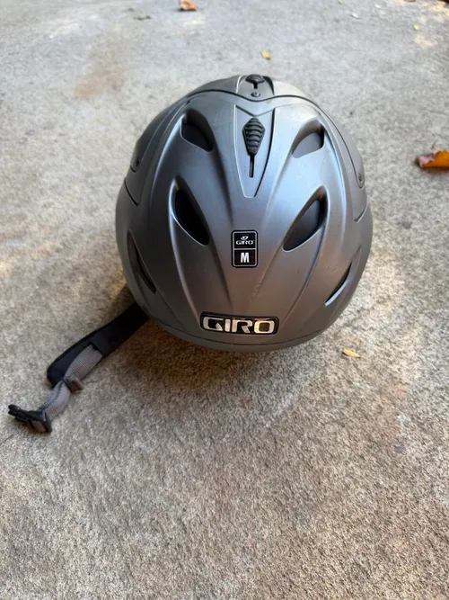 Adult Medium: Giro, Grey