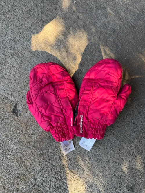 4-5T: Patagonia, Red , blue fuzzy inside