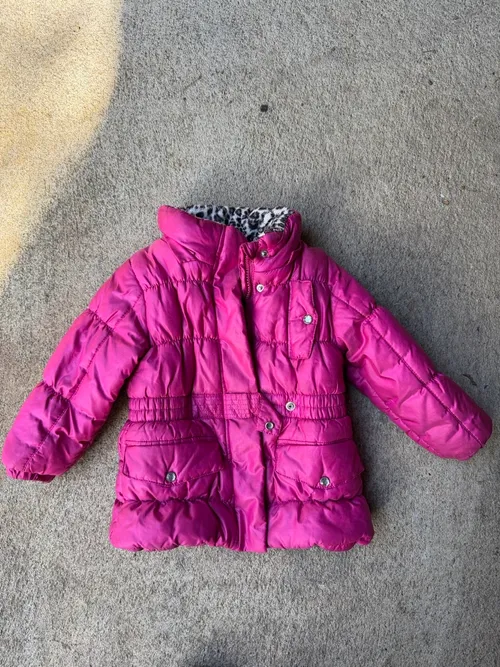 2T: London Fog, Hot pink w leaopard fleece