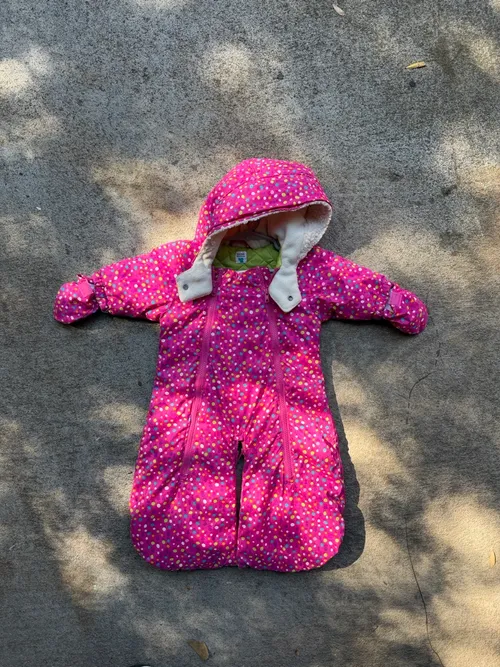 6-9 mo: Hanna Anderson, Pink polka dot - bunting bag w/gloves, no legs