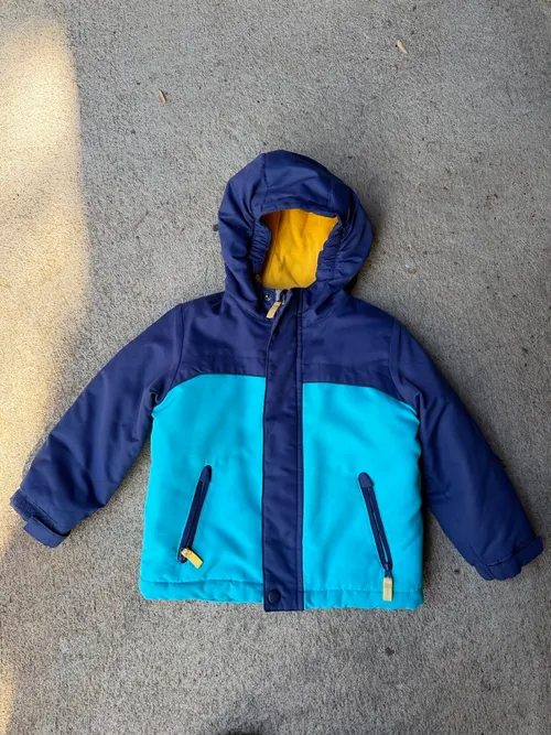 3T: Cat & Jack, Blue w/yellow liner