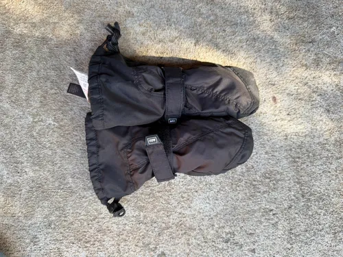 3T: REI, Black Mitten
