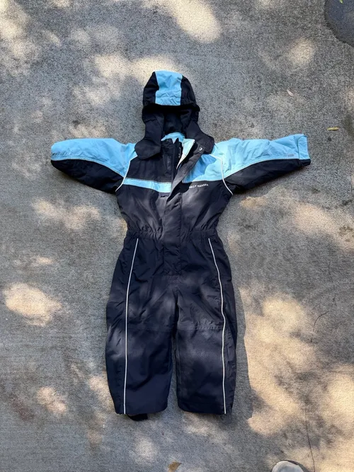 2T: Helly Hansen, Black and light blue stripe