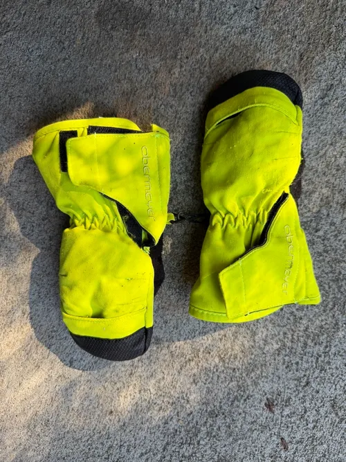 XS: Obermeyer, Neon green