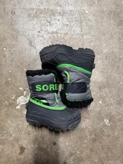 6/6.5T L Sorel (Gray + green)