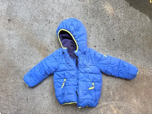 4T: Snowzu, blue with yellow hood piping