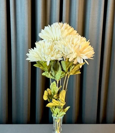 Ivory Artificial Mum Bush