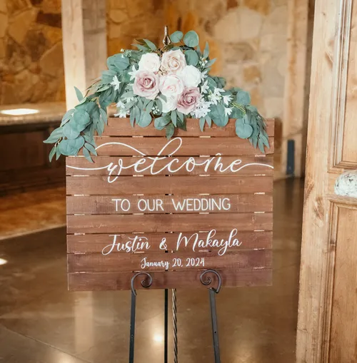 Customizable Wood Welcome Sign w/ Easel