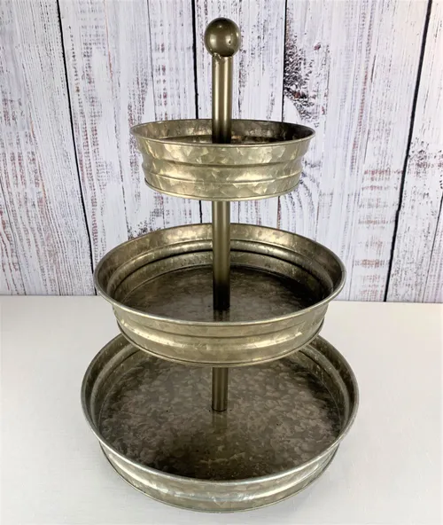 Rustic Metal 3 Tier Dessert Stand