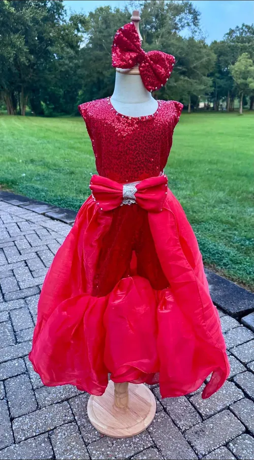 Scarlet Starlight Royale | Size: 18/3