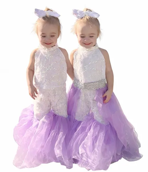 18/3 - Slim 2/4 Lavender Lace Mermaid Dres