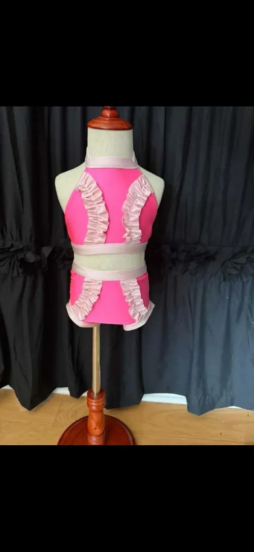 Raspberry Ruffle Rush | Size: 12/2
