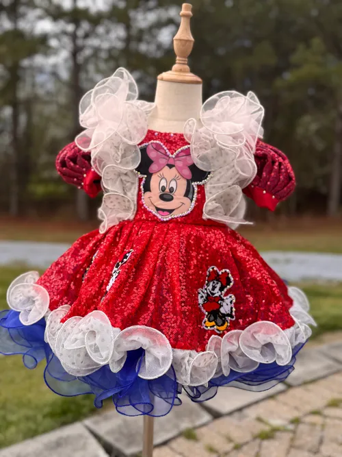 2/4 Minnie's Star-Spangled Sparkle