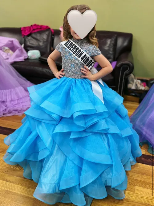 Layered Gown | Size: 2
