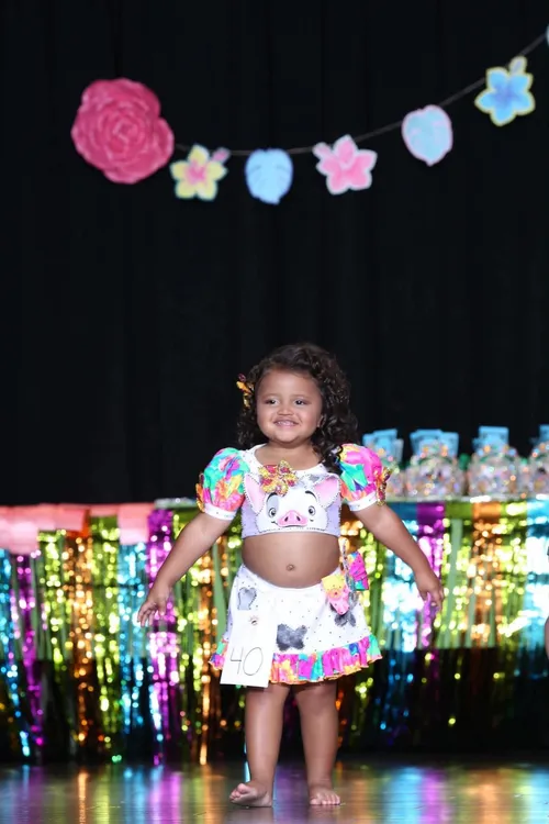 Pua's Island Party 🌺 | Size: 18/3 - 2/4