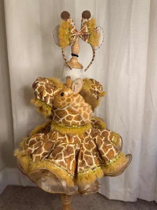 12/2-18/3 Giraffe Glam Girl