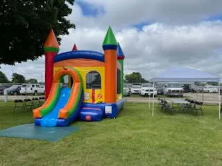Single Slide Bounce House (Dry)