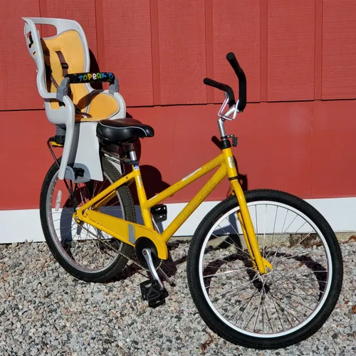 Bike (Medium) w/ Baby Seat (Baby <47lbs)