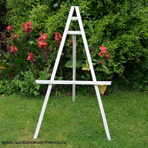 White Wash Easel