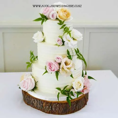 Log Slice Cake Stand