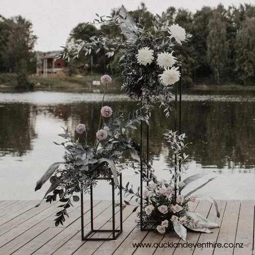 Large Black Box Frame Stands