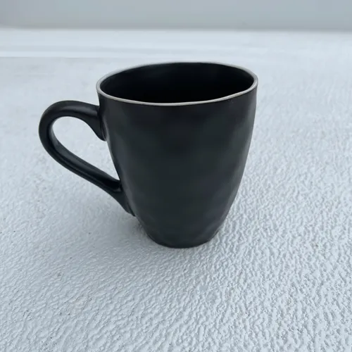 RD77 :: Mercerie Black Matte Mug