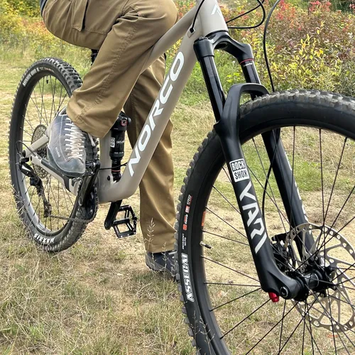 Vélo de montagne - circonflexe