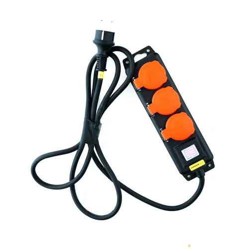 Schuko multiplug socket (3 connections)