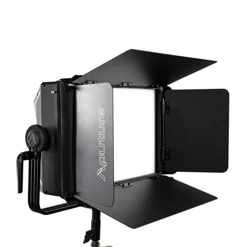 aputure barn door nova 300
