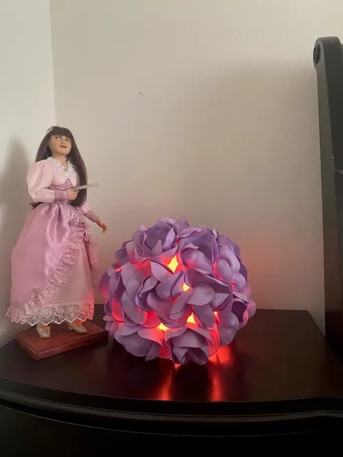 Unique 'Hortensia' Multi Color Table Lamp