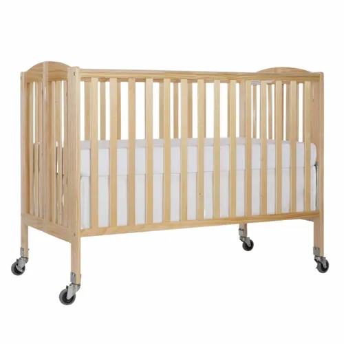 Full-size Crib with Linens