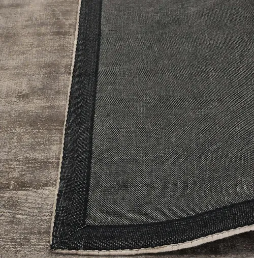 RG 0004 - Rug - Large - Neo Viscose Cool Brown