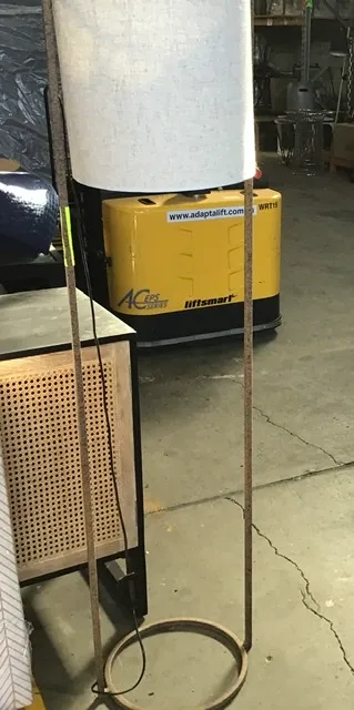 FL 7752 - Floor Lamp - Rusty Frame with White Linen Shade