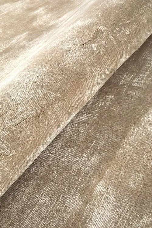 RG 0056 - Rug - Extra Large Silver & Ivory Shimmer Viscose Contemporary