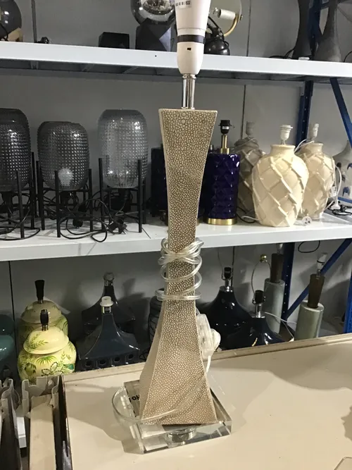 LP 5040 - Table Lamp - Snake Skin with Clear Base 