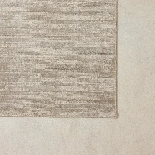 RG 0042 - Rug - Extra Large - Plush Silver Viscose Anna 