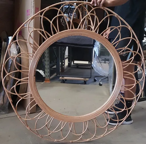 AW 7175 - Mirror - Round with rattan frame - Large