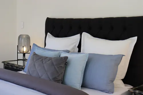 BH 4417 - Queen Bedhead - Black Velvet Button Tufted