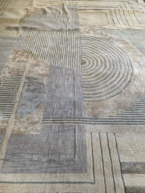 RG 0013 - Rug - Extra Large - Ivory and Grey Retro Design