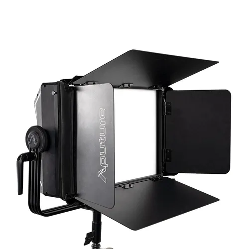 Aputure Nova P300 C Barndoors