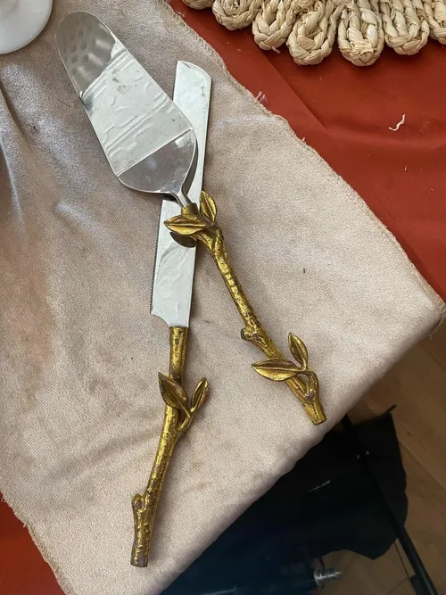 Branch Cake Cutter