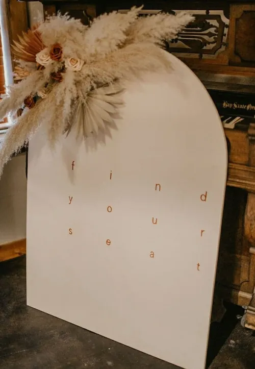 Find Your Seat Mod Sign