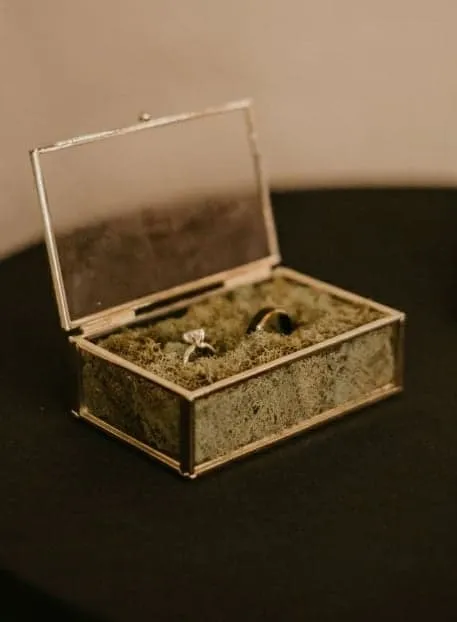 Gold Trim Ring Box